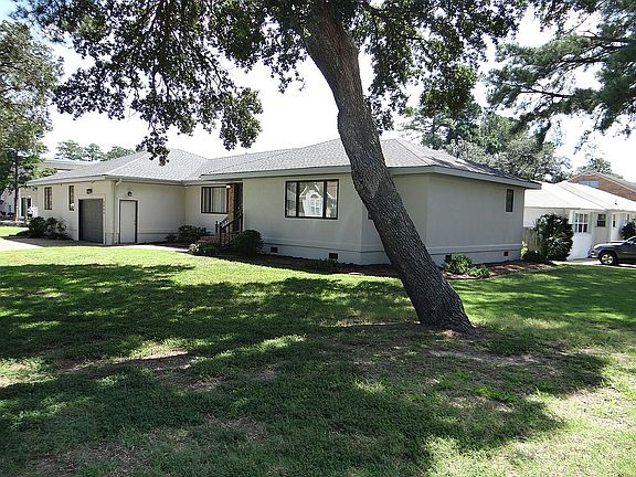 2nd image of 2945 Lynnhaven Dr