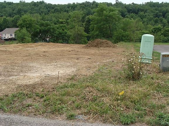 2nd image of 729 Janwood Dr