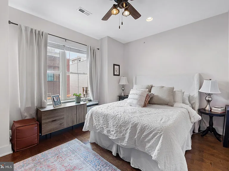 1336 S Bouvier St #B — Photo 19