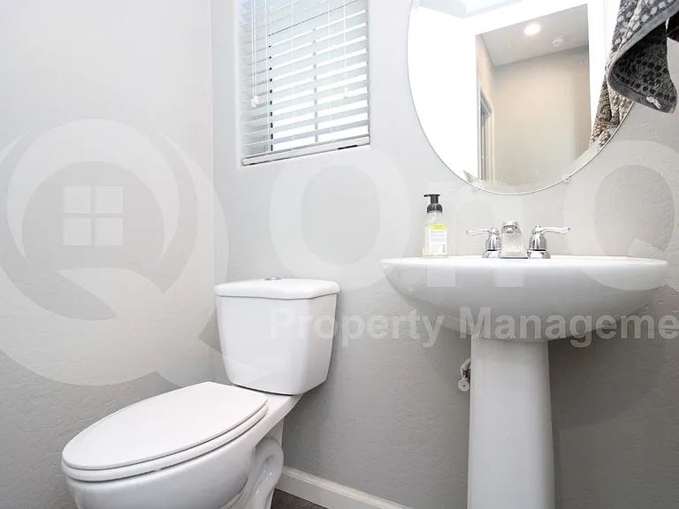 3867 E Honeysuckle Pl — Photo 18