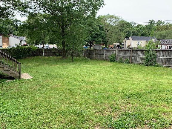 3rd image of 4709 Prince Georges Ave