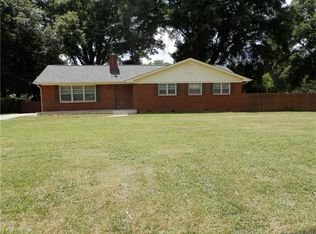 6009 Woodbridge Rd, Charlotte, NC 28227