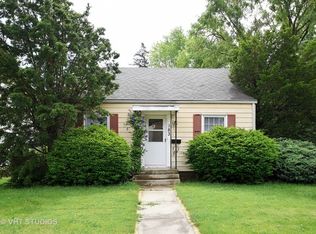 183 S Alfred Ave, Elgin, IL 60123