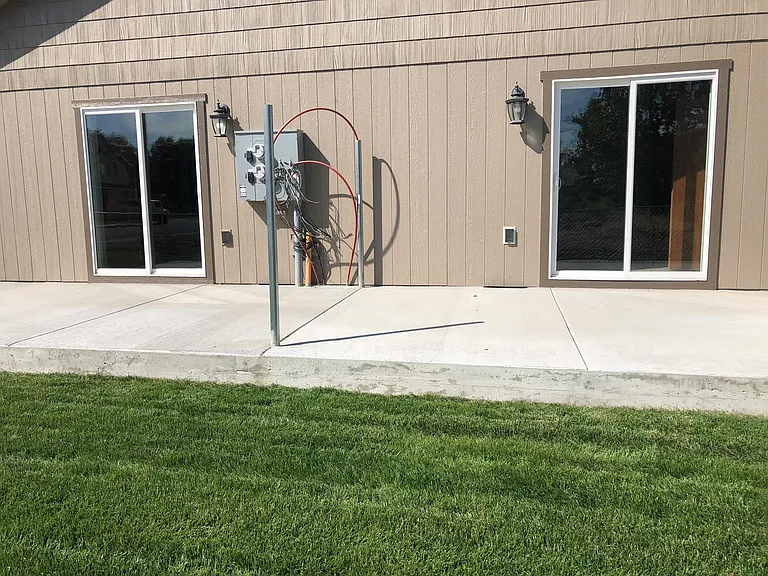 1649 W Pheasant St #A — Photo 10