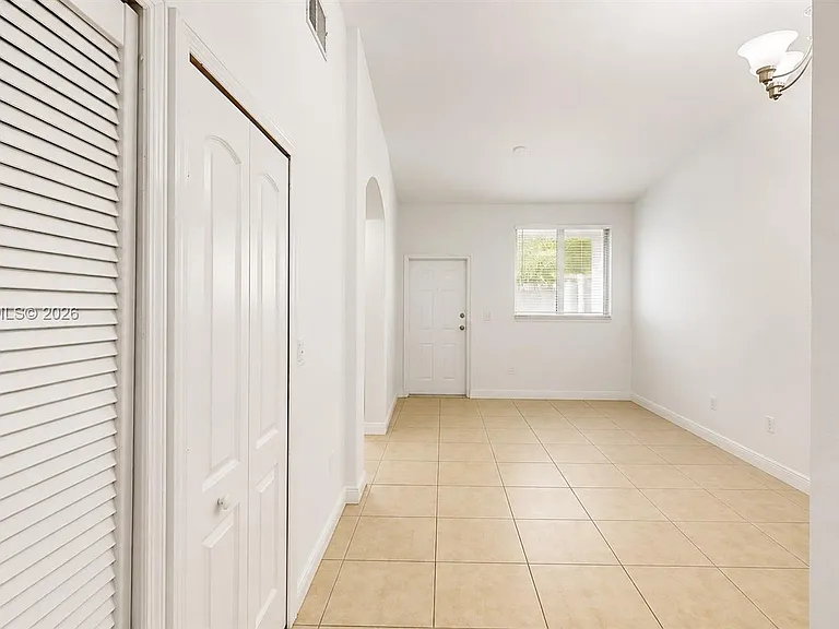 1652 SE 28th St #200 — Photo 12