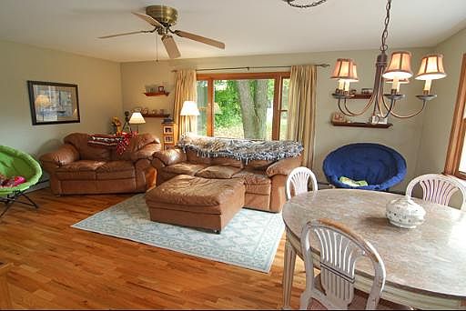 2nd image of 5425 Lyman Ave