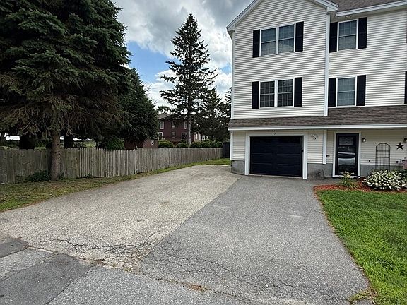 3rd image of 7 Willow St #7