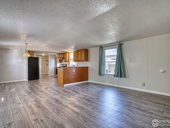 2nd image of 900 Mountain View Ave #124