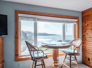 20 NW Sunset St #M-3, Depoe Bay, OR