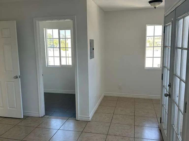 2764 Willow Pl — Photo 5