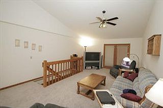 4th image of 9534 Woodlawn Dr