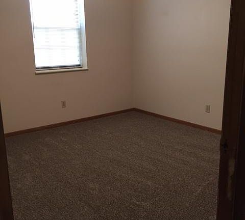 4th image of 124 Mary Lee Dr APT 2