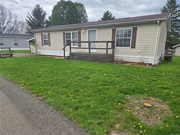 2nd image of 703 Dauphin Dr