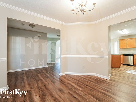5th image of 5435 Yellow Pine Dr