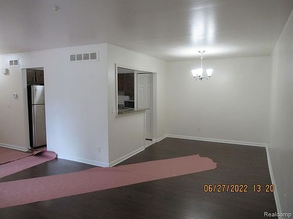 3rd image of 41020 Northwind Dr #71