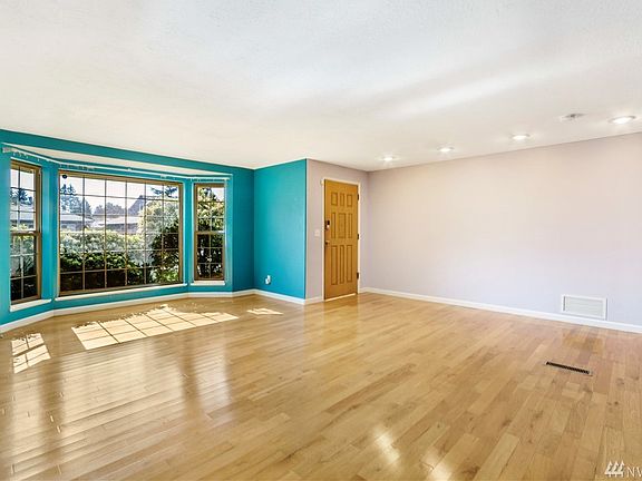 5th image of 3001 14th St SE