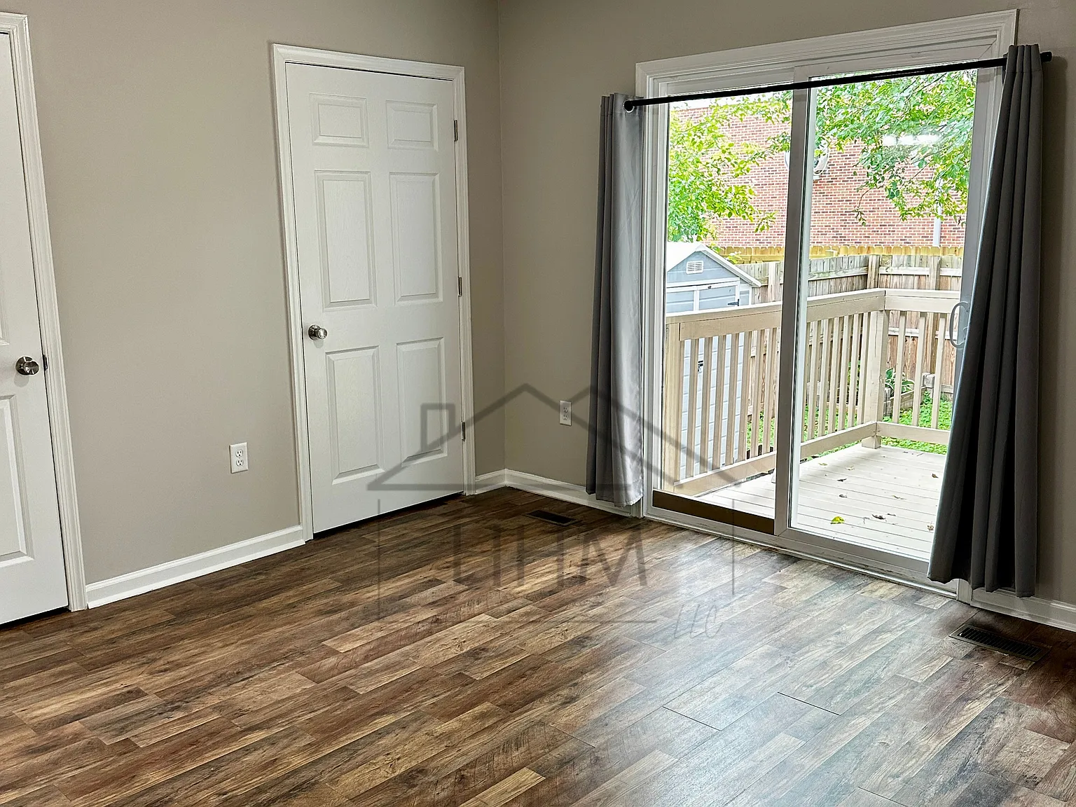 3 bed, 1008 sqft, $2,150 — Photo 3