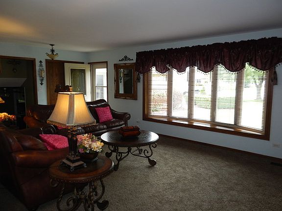 4th image of 9025 Croydon Ln