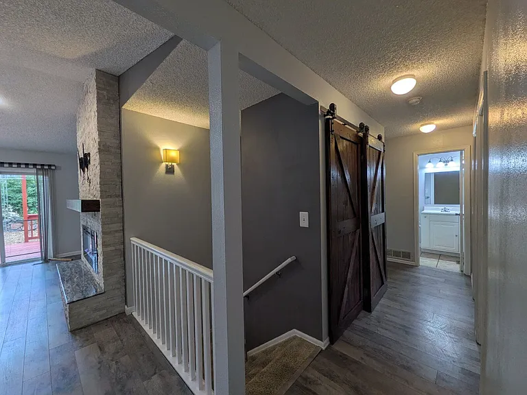 2128 Beacham Dr — Photo 7