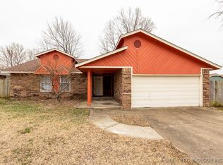 10802 E 101st St N, Owasso, OK 74055