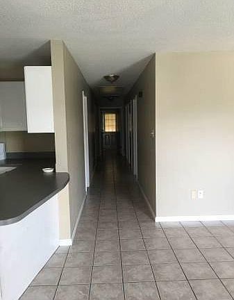 3rd image of 118 Mall Cir