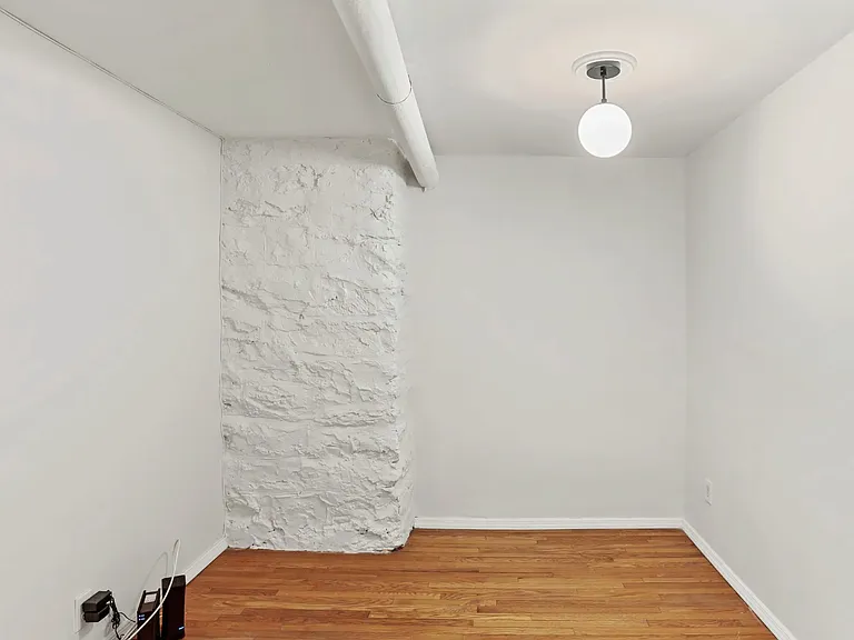 736 Riverside Dr #1F — Photo 4