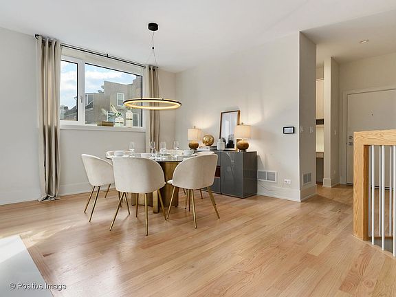 3rd image of 1334 W Walton St #1E