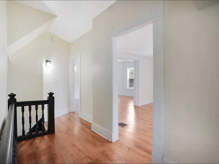 1614 Dwight St #2 — Photo 4