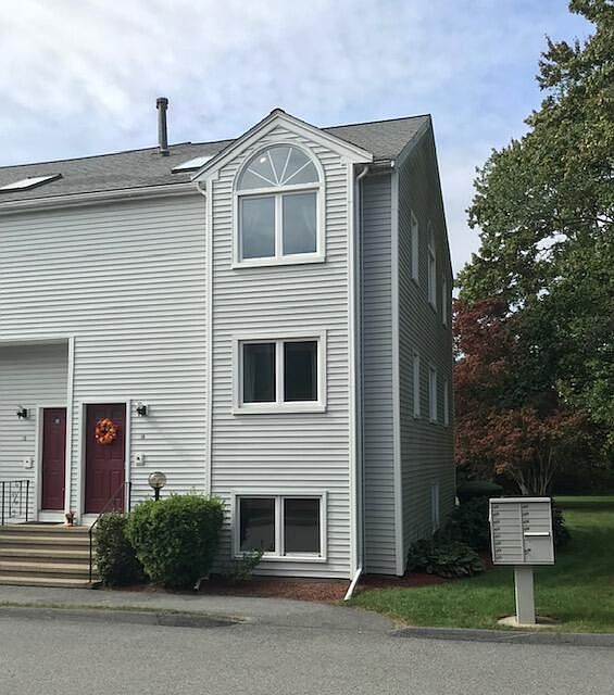 1st image of 10 Webster St #10