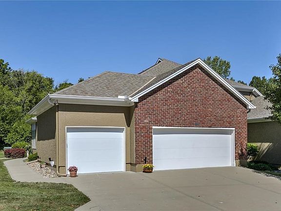 3 car garage