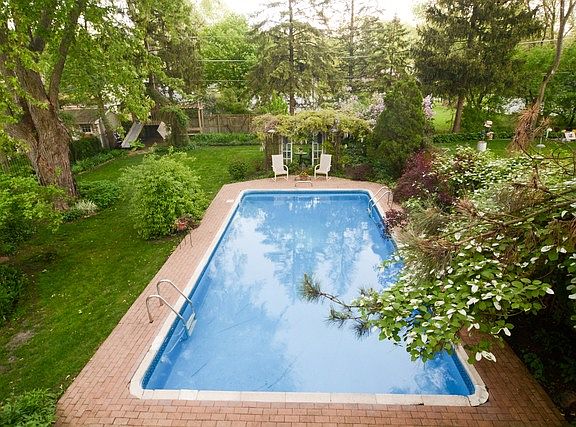 4th image of 31 N Elmwood Ave
