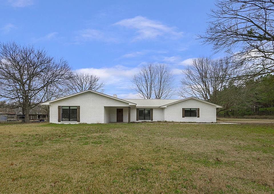 1st image of 1122 County Road 428