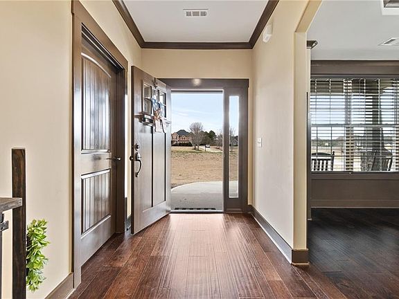 5th image of 125 Aubree Way