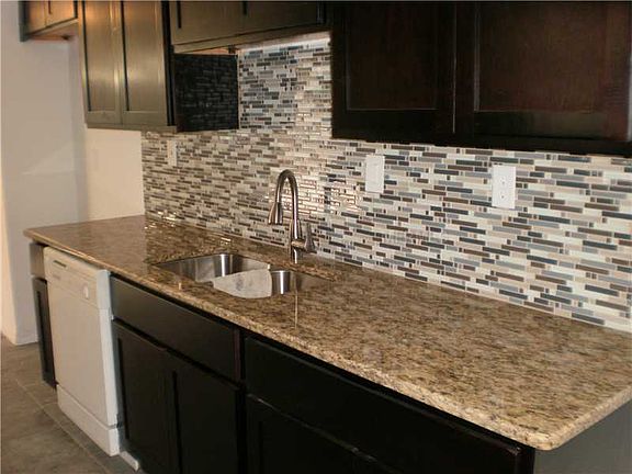 4th image of 176 Courtland Blvd