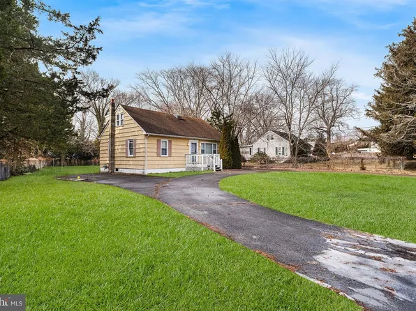 14 Kesler Ave, Absecon, NJ 08201