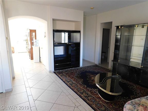 4th image of 6224 Fawndale Ave