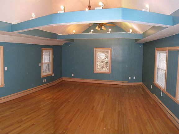 Au Pair Bedroom/Living Room