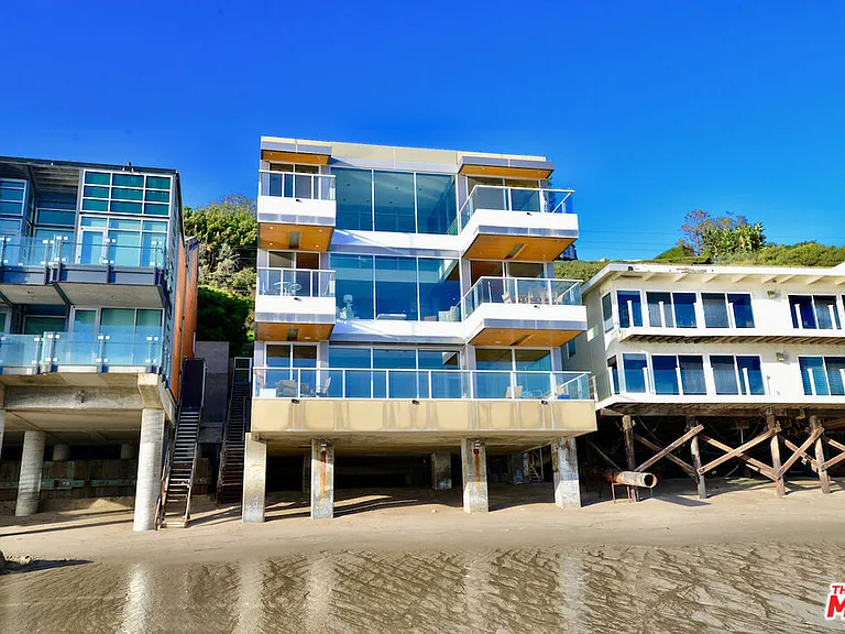 24826 Malibu Rd — Photo 4