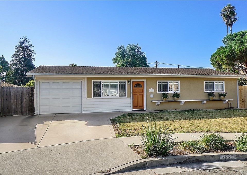 1st image of 1833 Sola Ct