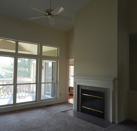 3rd image of 9601 Lake View Dr