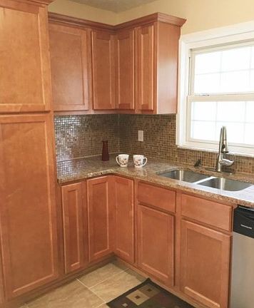 4th image of 1613 Hibbard Dr