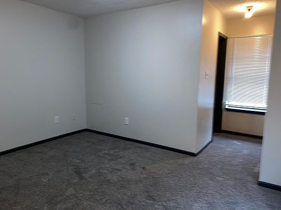 3rd image of 210 Belfast St #D
