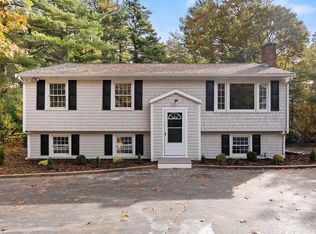 293 Mendall Rd, Acushnet, MA 02743