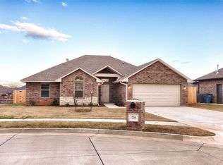 716 N Cottontail Way, Mustang, OK 73064