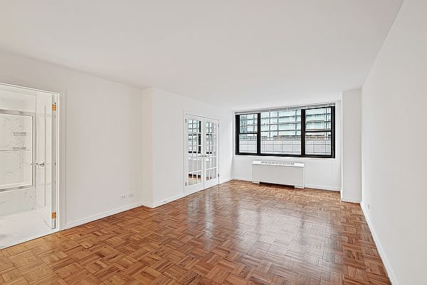 1st image of 330 W 58th St APT 14L