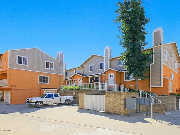 2nd image of 15065 Mulberry Dr APT 10