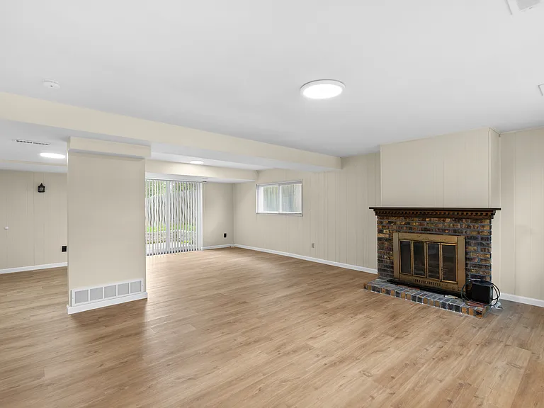 378 Novara Dr — Photo 20