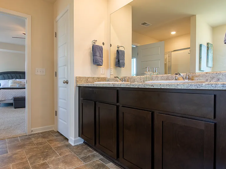 438 Furlough Dr — Photo 15