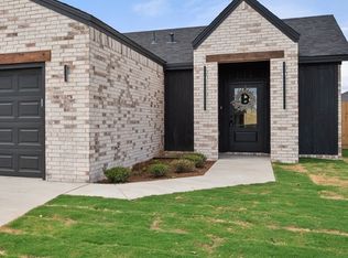 6926 14th St, Lubbock, TX 79416