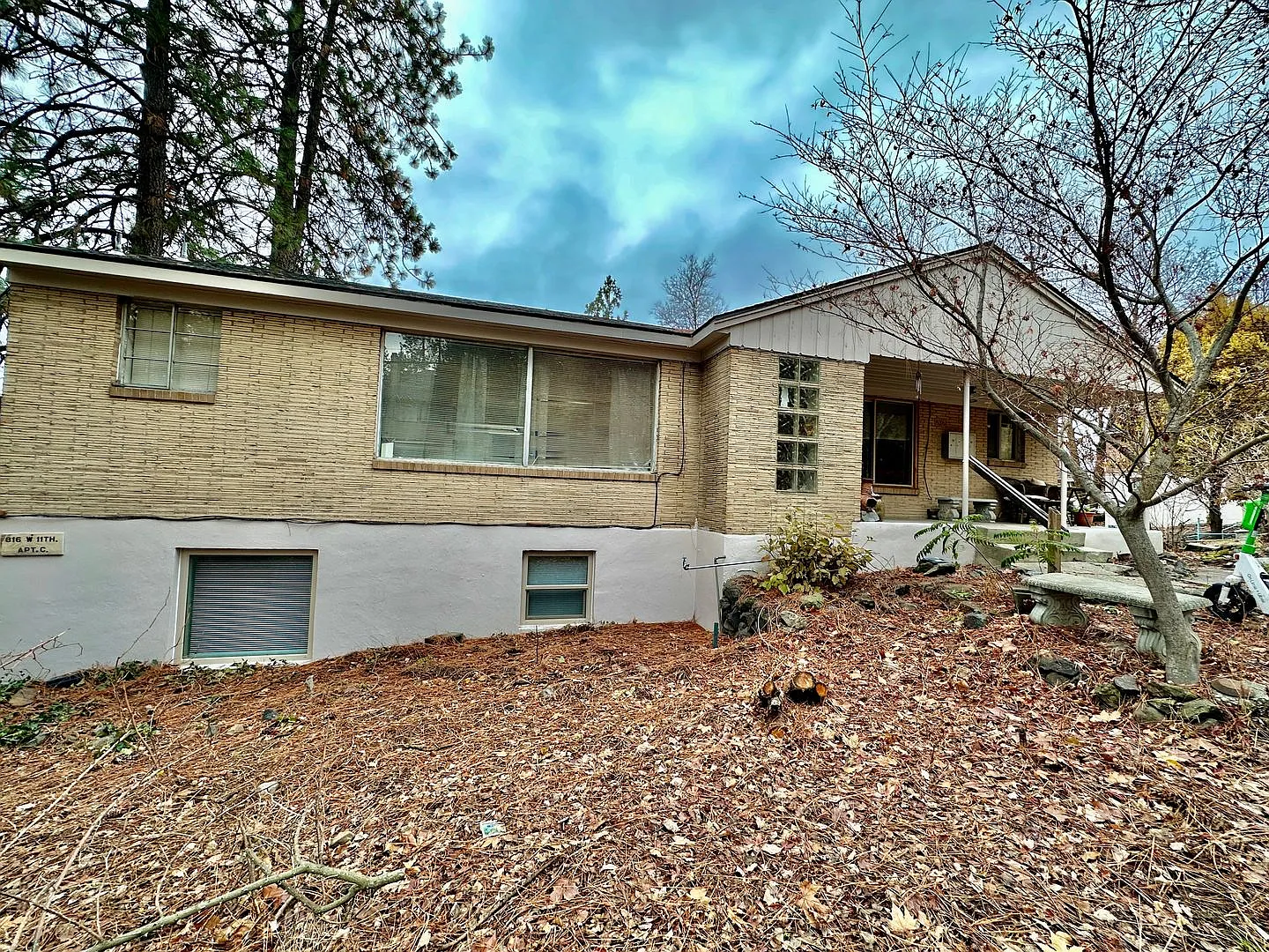 940 S. Lincoln St — Photo 1